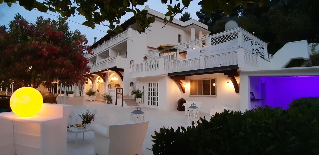 La Locanda Della Castellana Adults Only بيسْكيتْشّي المظهر الخارجي الصورة