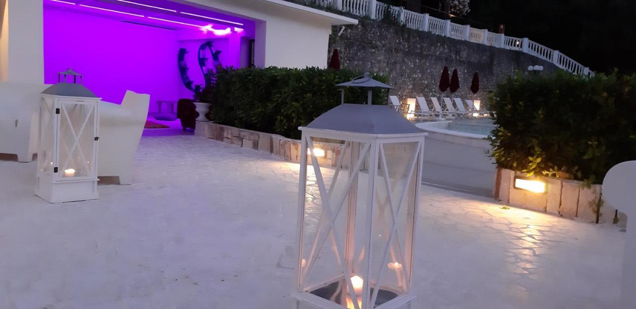 La Locanda Della Castellana Adults Only بيسْكيتْشّي المظهر الخارجي الصورة